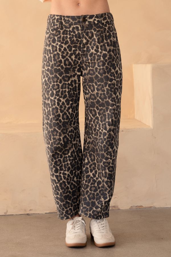 Haper Barrel Leopard Denim Mid Rise Jeans Pants